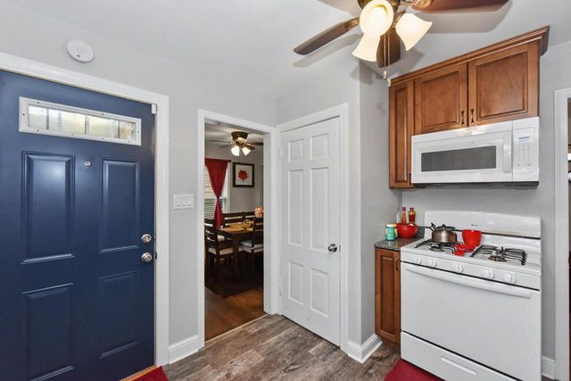 4040 N 49th STREET, Milwaukee, WI 53216