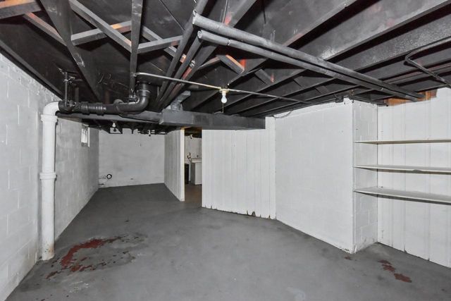 4040 N 49th STREET, Milwaukee, WI 53216