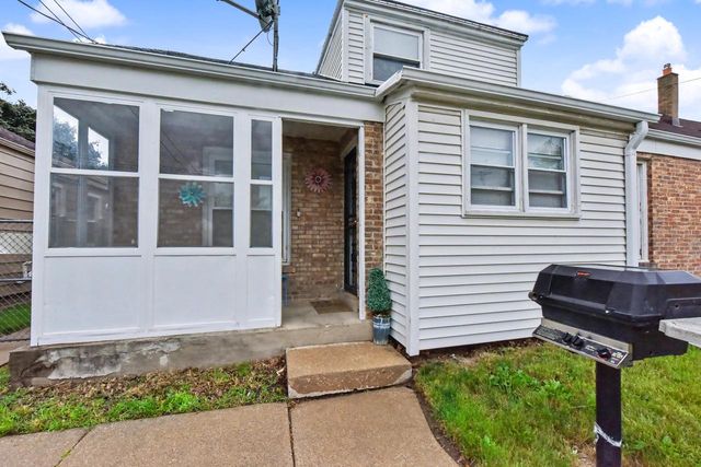 4040 N 49th STREET, Milwaukee, WI 53216