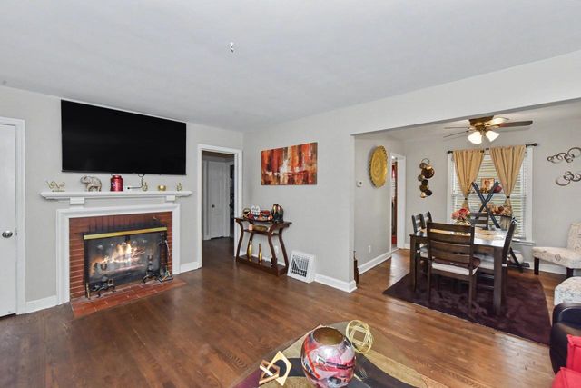 4040 N 49th STREET, Milwaukee, WI 53216