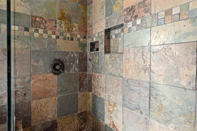 11733 Hummingbird Lane, Anacortes, WA 98221