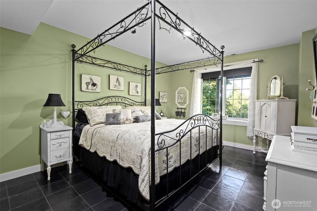 11733 Hummingbird Lane, Anacortes, WA 98221