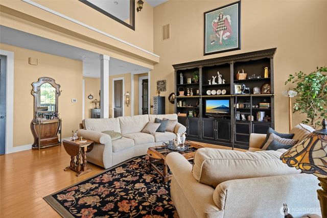 11733 Hummingbird Lane, Anacortes, WA 98221