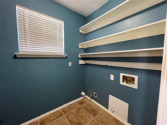 2718 Bordeaux Drive, Mckinney, TX 75070