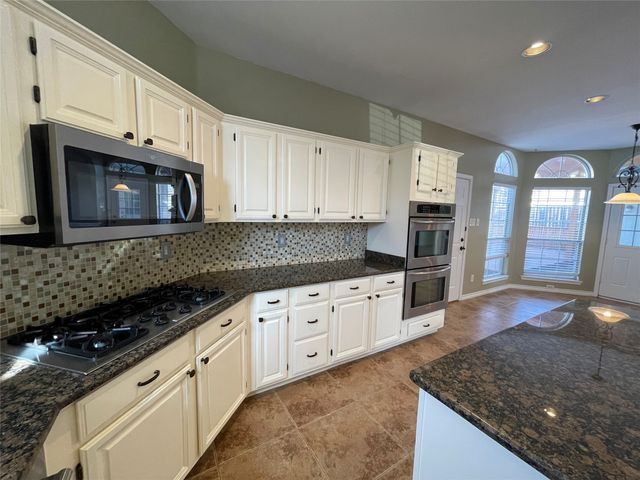 2718 Bordeaux Drive, Mckinney, TX 75070