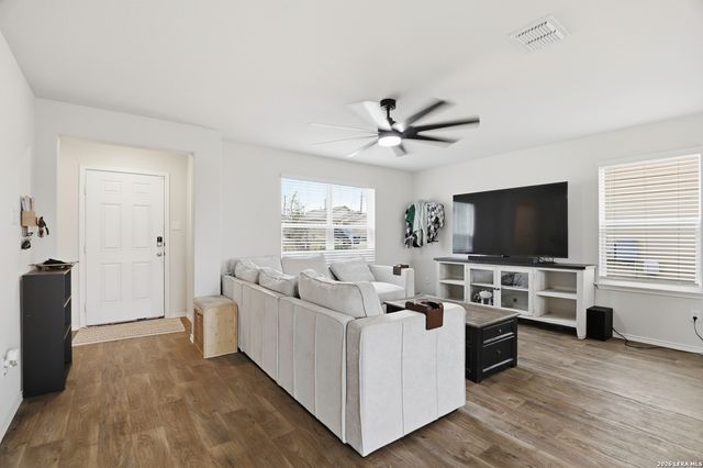 5839 Kendall Prairie, San Antonio, TX 78244