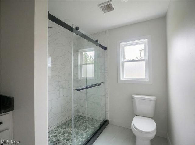 16243 Roselawn Drive, Burton, OH 44021