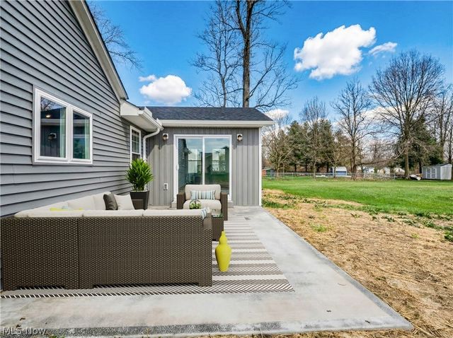 16243 Roselawn Drive, Burton, OH 44021