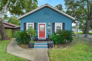 502 6th Avenue N, Texas City, TX 77590