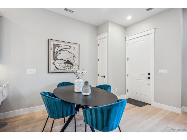 364 E Orchard Rd, Centennial, CO 80121