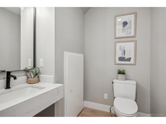 364 E Orchard Rd, Centennial, CO 80121