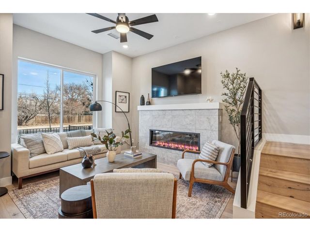 364 E Orchard Rd, Centennial, CO 80121