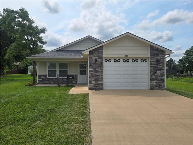 311 S 4th Street, Odessa, MO 64076