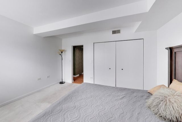 1910 S Indiana Avenue 727, Chicago, IL 60616