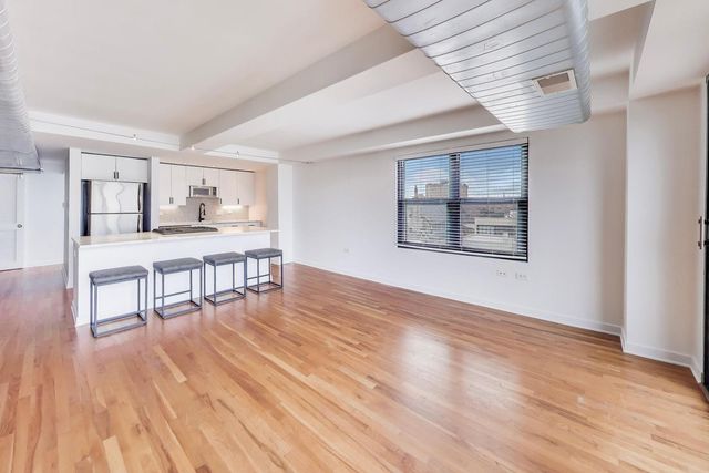 1910 S Indiana Avenue 727, Chicago, IL 60616