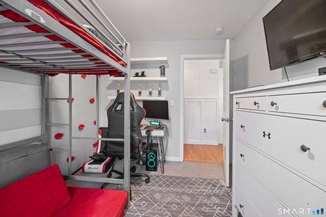 39 Meriline Avenue, Plainville, CT 06062