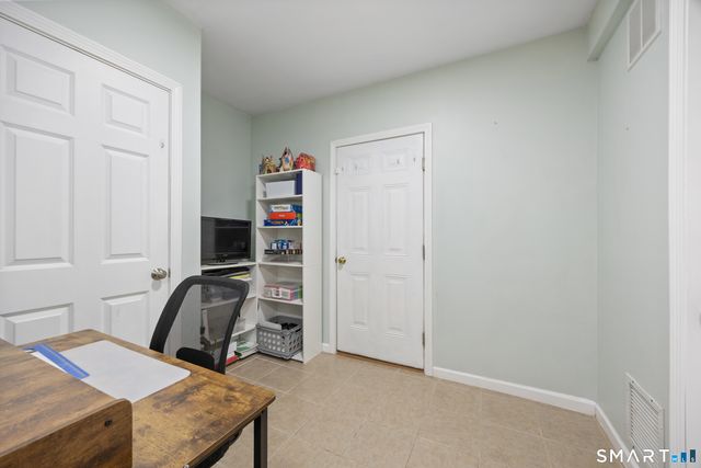 39 Meriline Avenue, Plainville, CT 06062