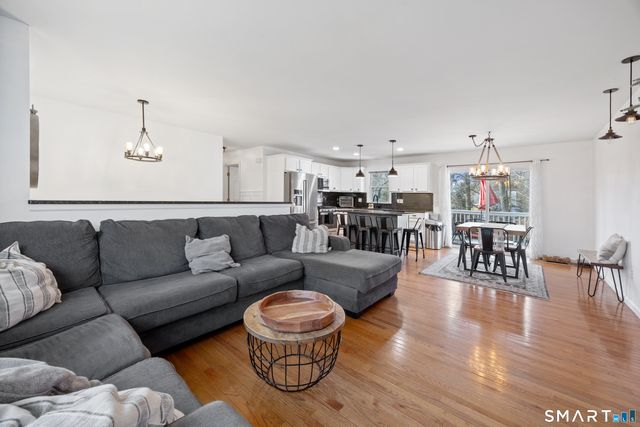 39 Meriline Avenue, Plainville, CT 06062