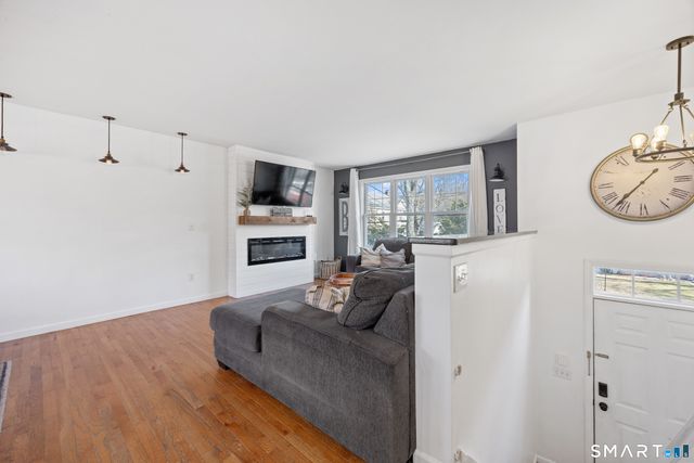 39 Meriline Avenue, Plainville, CT 06062