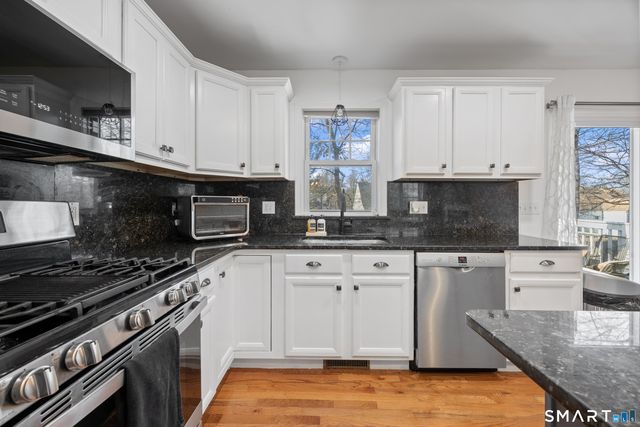 39 Meriline Avenue, Plainville, CT 06062