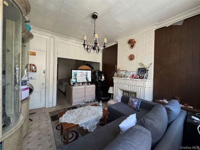 18-24 George Street, Ridgewood, NY 11385