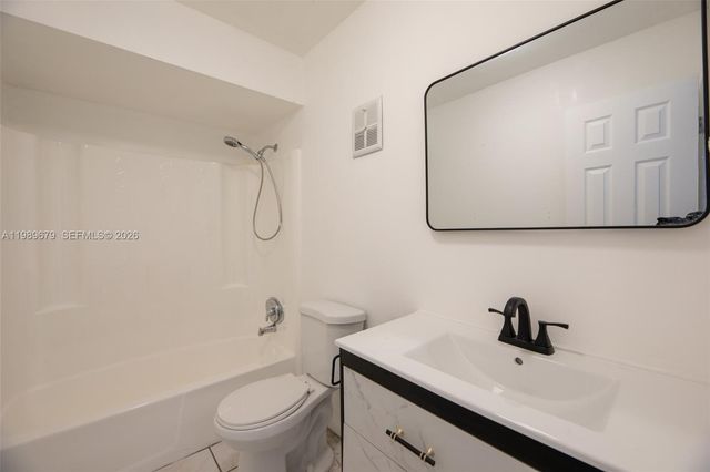 3046 W Missionwood Ln A-2, Miramar, FL 33025