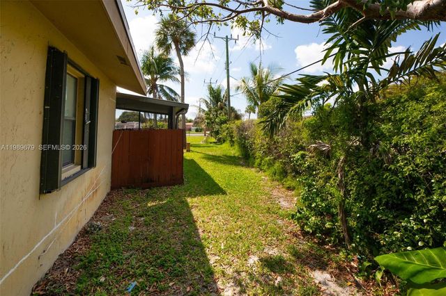 3046 W Missionwood Ln A-2, Miramar, FL 33025