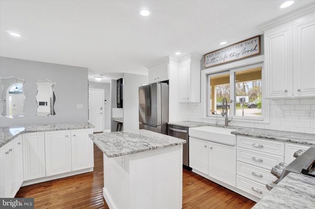 1685 BAHNS MILL RD, Windsor, PA 17366