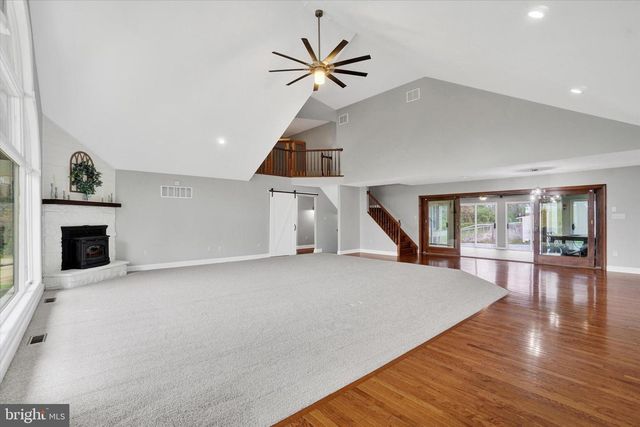 1685 BAHNS MILL RD, Windsor, PA 17366