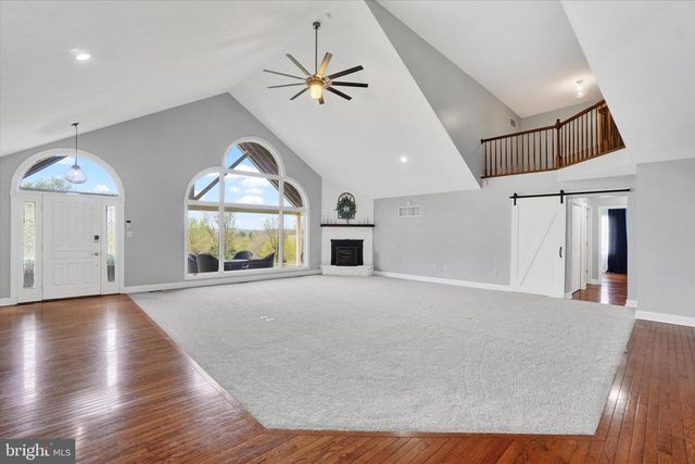 1685 BAHNS MILL RD, Windsor, PA 17366
