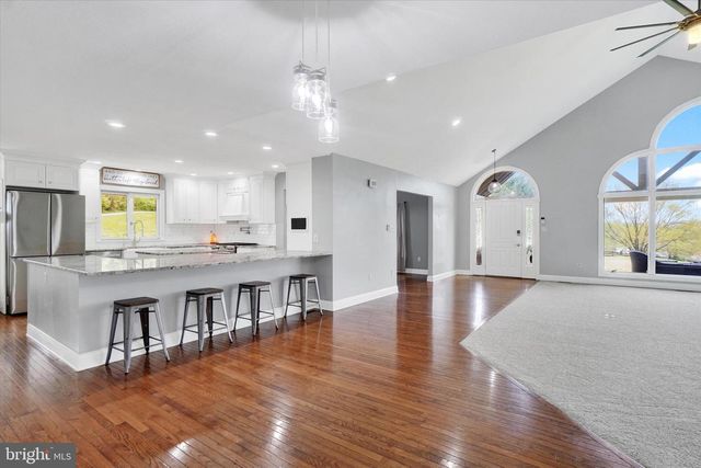 1685 BAHNS MILL RD, Windsor, PA 17366