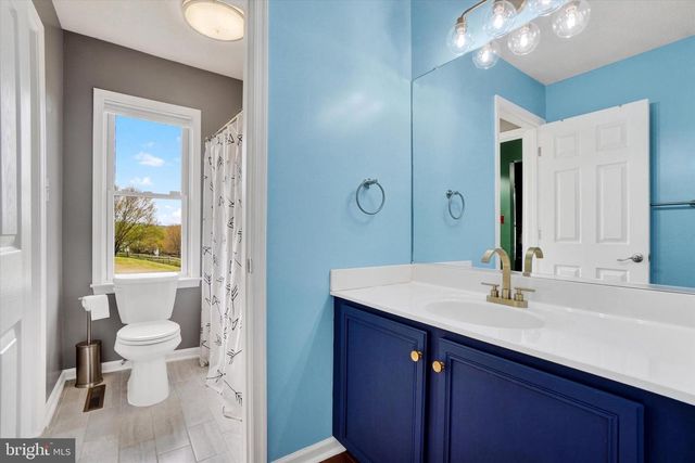 1685 BAHNS MILL RD, Windsor, PA 17366