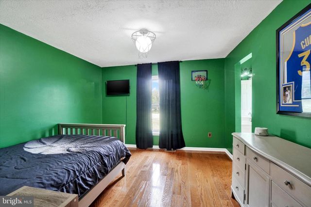 1685 BAHNS MILL RD, Windsor, PA 17366