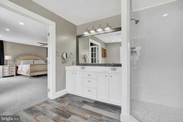 1685 BAHNS MILL RD, Windsor, PA 17366
