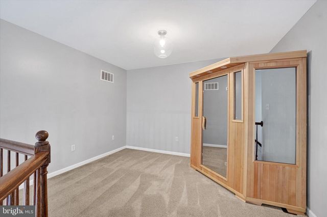 1685 BAHNS MILL RD, Windsor, PA 17366