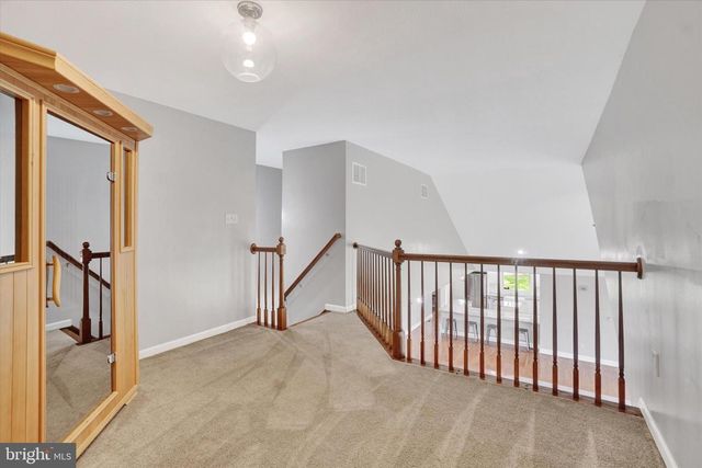 1685 BAHNS MILL RD, Windsor, PA 17366