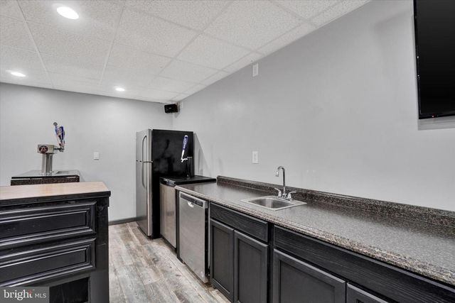 1685 BAHNS MILL RD, Windsor, PA 17366