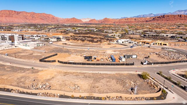 2755 W LAVA HILLS RD, Santa Clara, UT 84765