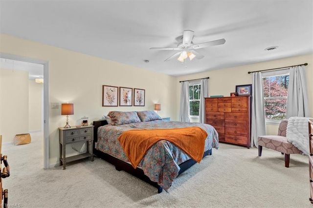 109 Stafford Oak Drive, Jamestown, NC 27282