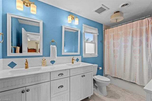 109 Stafford Oak Drive, Jamestown, NC 27282