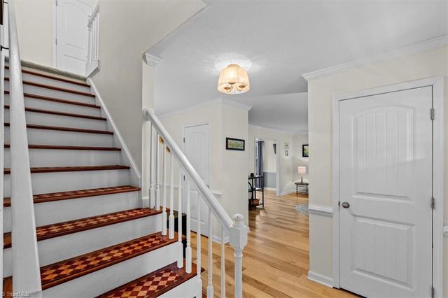 109 Stafford Oak Drive, Jamestown, NC 27282