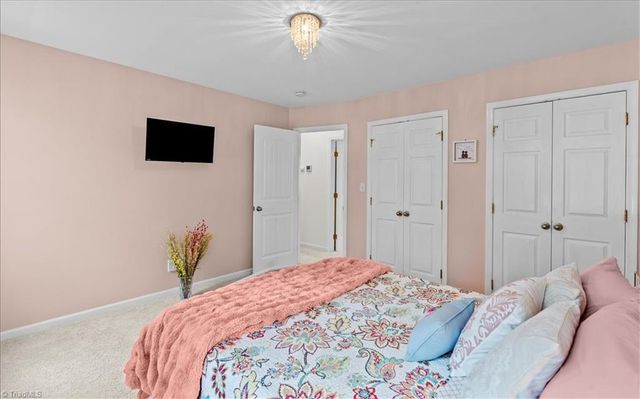 109 Stafford Oak Drive, Jamestown, NC 27282