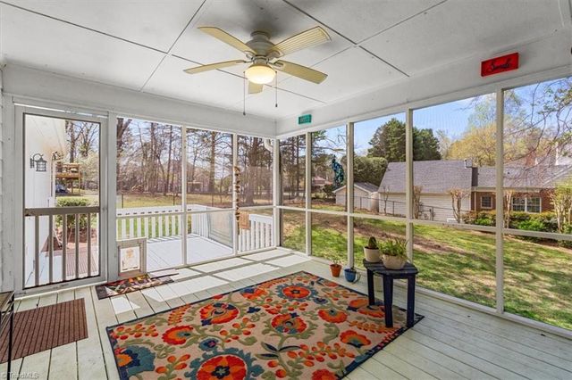 109 Stafford Oak Drive, Jamestown, NC 27282