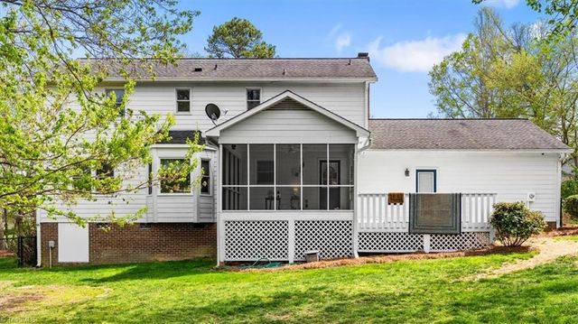 109 Stafford Oak Drive, Jamestown, NC 27282