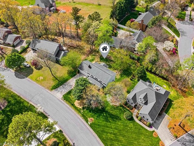 109 Stafford Oak Drive, Jamestown, NC 27282