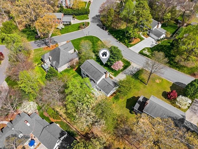 109 Stafford Oak Drive, Jamestown, NC 27282