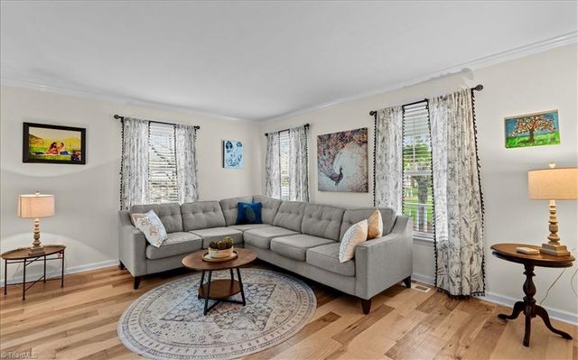 109 Stafford Oak Drive, Jamestown, NC 27282