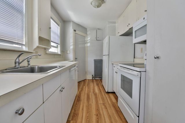 1 Oak Street, Nashua, NH 03060