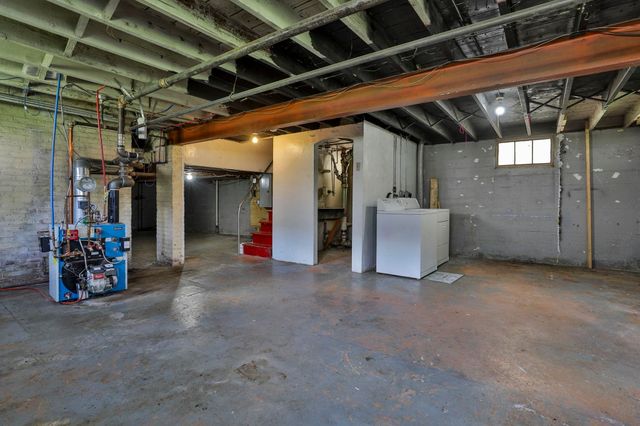 1 Oak Street, Nashua, NH 03060