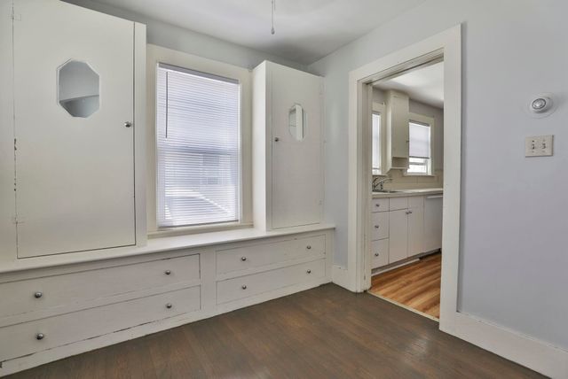 1 Oak Street, Nashua, NH 03060